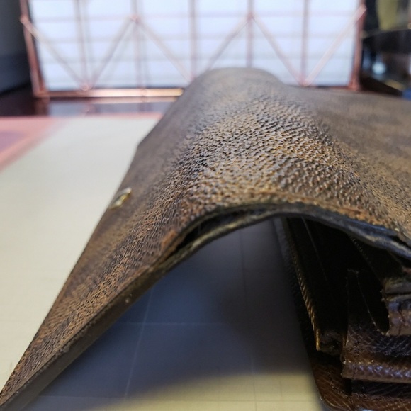 Louis Vuitton Damier Wallet AUTHENTIC!!! - Picture 4 of 6